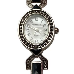 Novelle Women Quartz Vintage Style Watch 19mm Black Silver New Battery Wrist 6.5